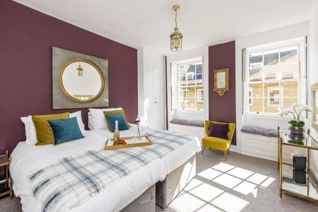 Georgian Apartment Located In The Center Of Bath. Экстерьер фото